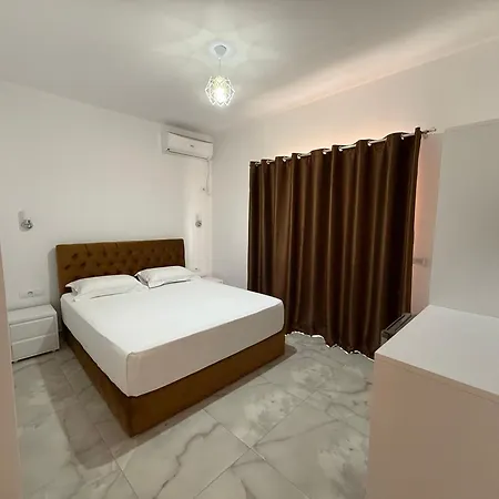 ホテル Eribela クサミル