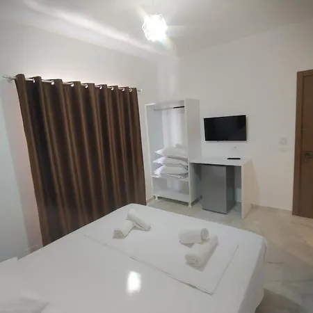 Отель Eribela Ксамил