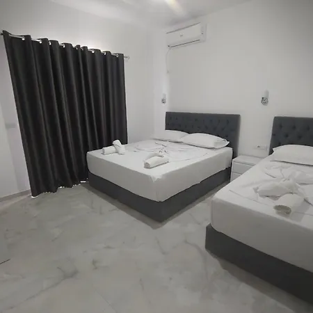 Eribela Отель Ксамил