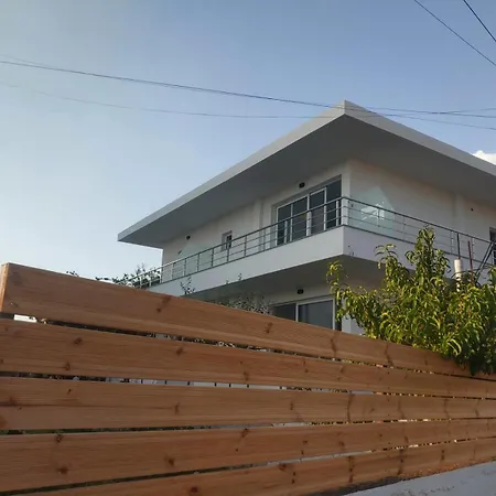 Eribela Отель Ксамил